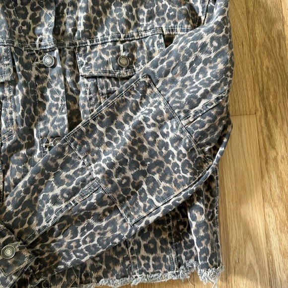 Free People Cheetah oversized denim jacket. - Picture 9 of 16